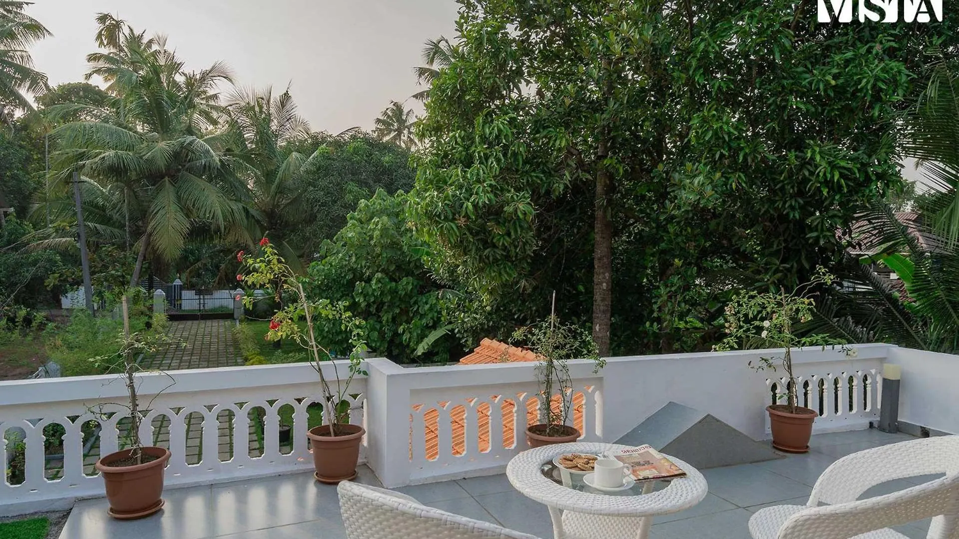 Stayvista At Nature Nook With Pvt Pool & Terrace Access Thrissur 0*,