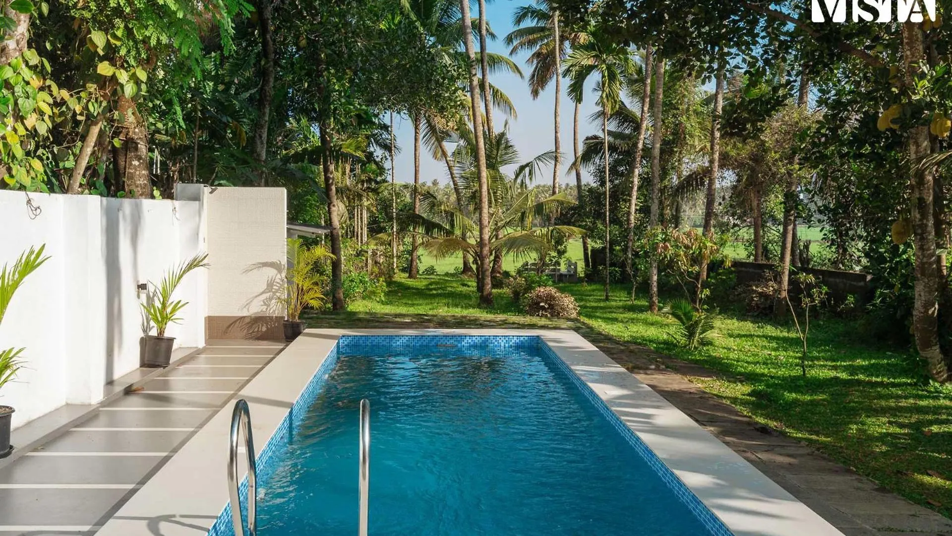 Stayvista At Nature Nook With Pvt Pool & Terrace Access Thrissur 0*,